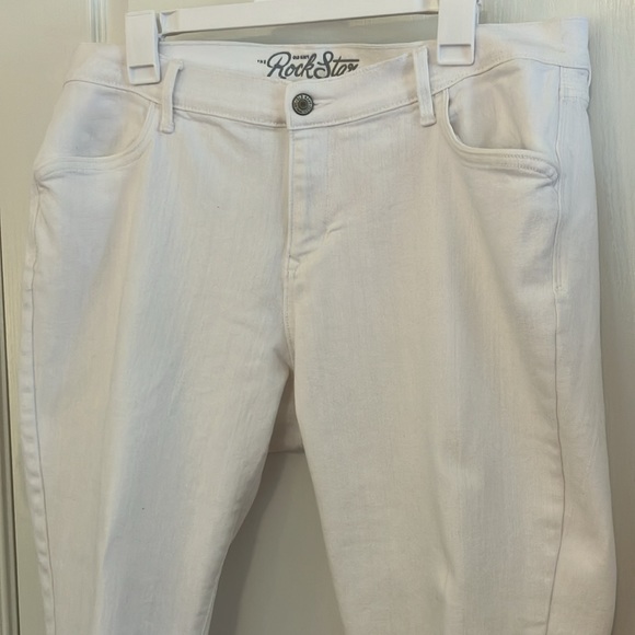 Size *** 18 Tall*** Old Navy rockstar stretch cropped jeans - Picture 2 of 7
